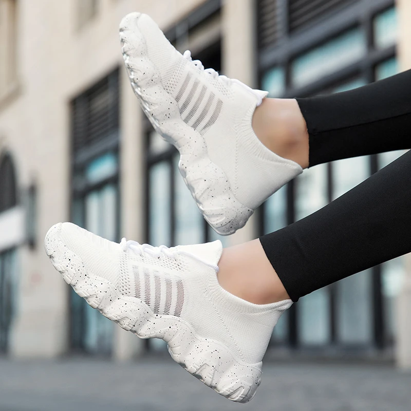 Unisex Ultra Light Mesh Sneakers Breathable Soft Sole Casual Running Shoes Large Size Couple Sports Shoes
Unisex Ultra Light Mesh Sneakers Breathable Soft Sole Casual Running Shoes Large Size Couple Sports Shoes