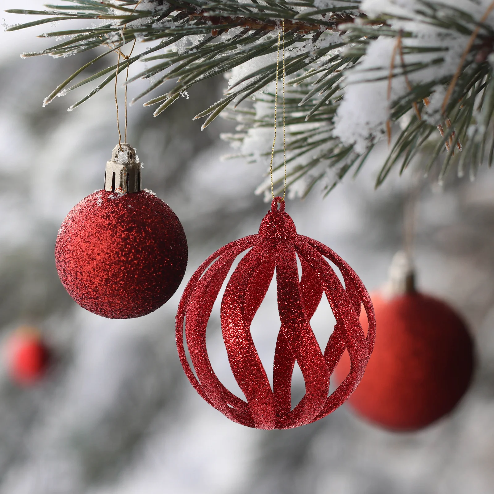 6Pcs Christmas Hanging Baubles Glitter Plastic Balls Elegant Holiday Tree Decorations DIY Wedding Party Ornaments Sparkly Xmas
6Pcs Christmas Hanging Baubles Glitter Plastic Balls Elegant Holiday Tree Decorations DIY Wedding Party Ornaments Sparkly Xmas