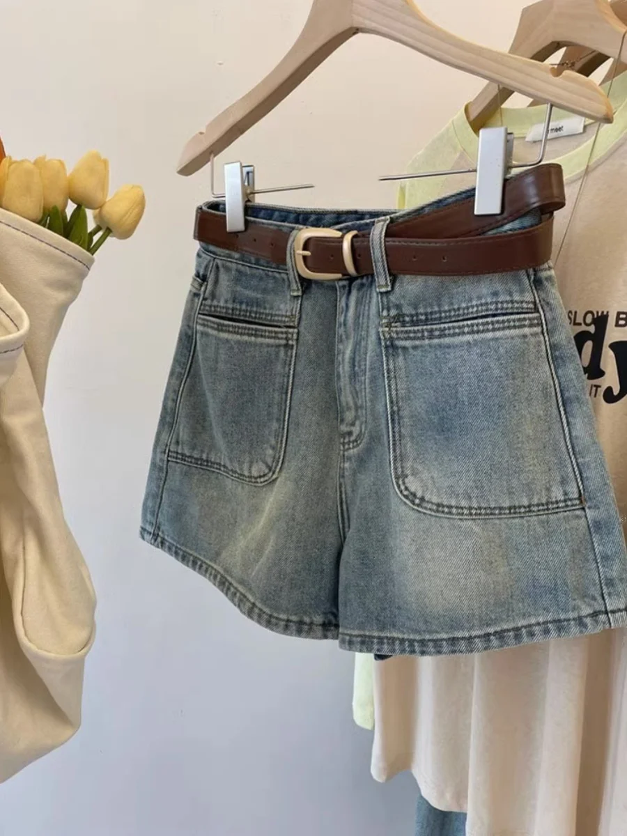 Blue High Waist Wide Leg Short Jeans Women's Summer New Style Retro A-Line Shorts Slimming Versatile Hot Pants Washed Denim
Blue High Waist Wide Leg Short Jeans Women's Summer New Style Retro A-Line Shorts Slimming Versatile Hot Pants Washed Denim