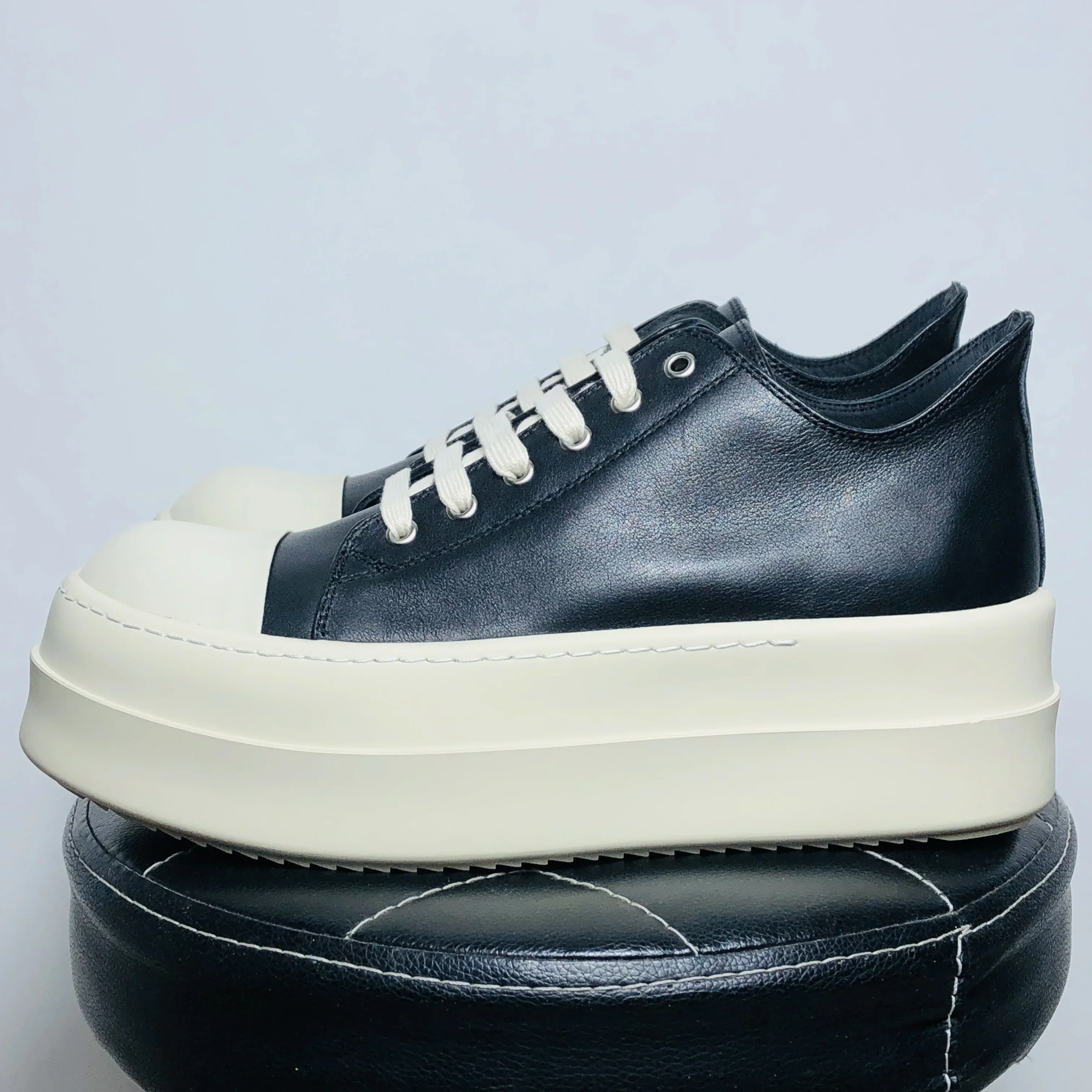 Men Casual Loafer Shoes Women Platform Canvas Sneakers Luxury Lace Up High Street Autumn Flats Designer Walking Shoes
Men Casual Loafer Shoes Women Platform Canvas Sneakers Luxury Lace Up High Street Autumn Flats Designer Walking Shoes