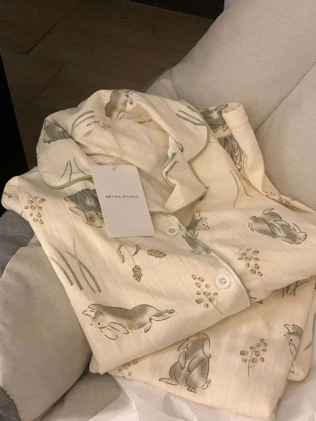 100% Pure Cotton Summer Sleepwear Short Sleeve Home Clothes Set for Women Double Layer Gauze Baby Cotton Postpartum Suit
100% Pure Cotton Summer Sleepwear Short Sleeve Home Clothes Set for Women Double Layer Gauze Baby Cotton Postpartum Suit