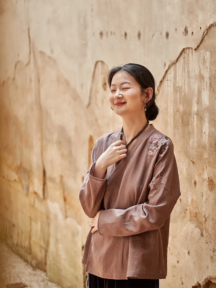 Ограниченная серия, легкий льняной топ с ручной вышивкой, защита от солнца, новый китайский простой универсальный женский топ
Ограниченная серия, легкий льняной топ с ручной вышивкой, защита от солнца, новый китайский простой универсальный женский топ