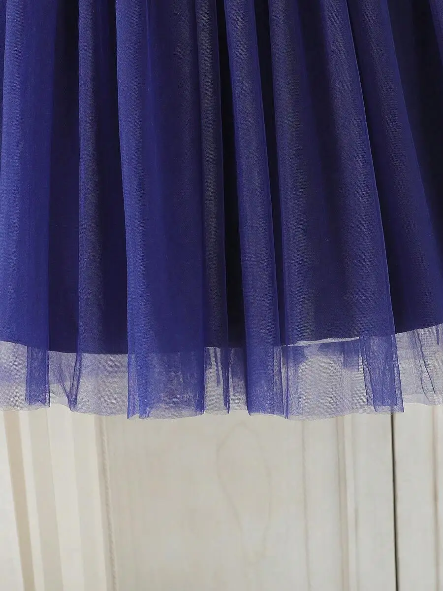 Elegant Blue Sequined Long Sleeve Round Neck Fit And Flare Dress With Semi-Sheer Mesh And Bow Detail
Elegant Blue Sequined Long Sleeve Round Neck Fit And Flare Dress With Semi-Sheer Mesh And Bow Detail