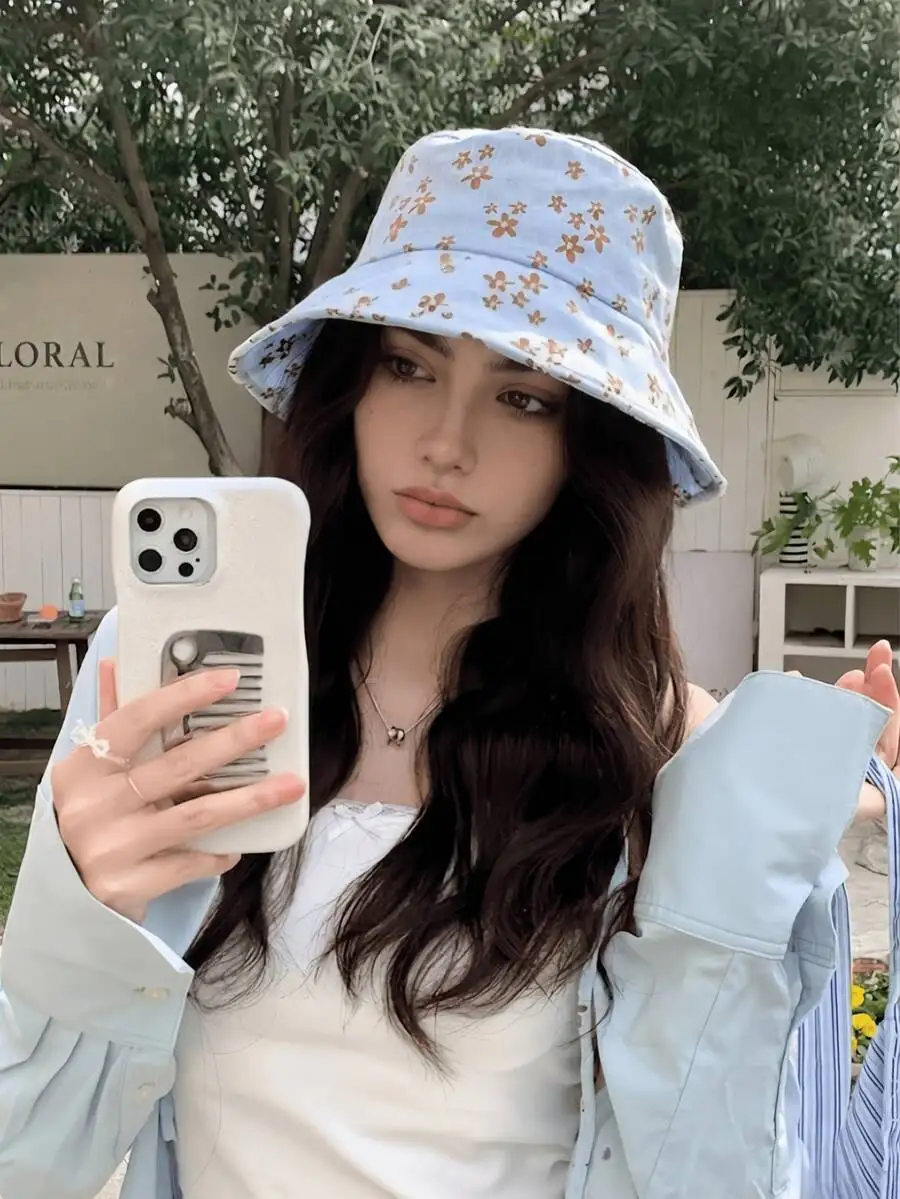1pc Women's Printed Reversible Bucket Hat, Sweet Pastoral Style Sun Protection Beach Hat, With Windproof Strap, Breathable And Foldable, Suitable For Summer Vacation Travel, Seaside Picnic, Honeymoon Cruise, Coachella Music Festival, Y2K Aesthetic Headwea
1pc Women's Printed Reversible Bucket Hat, Sweet Pastoral Style Sun Protection Beach Hat, With Windproof Strap, Breathable And Foldable, Suitable For Summer Vacation Travel, Seaside Picnic, Honeymoon Cruise, Coachella Music Festival, Y2K Aesthetic Headwea