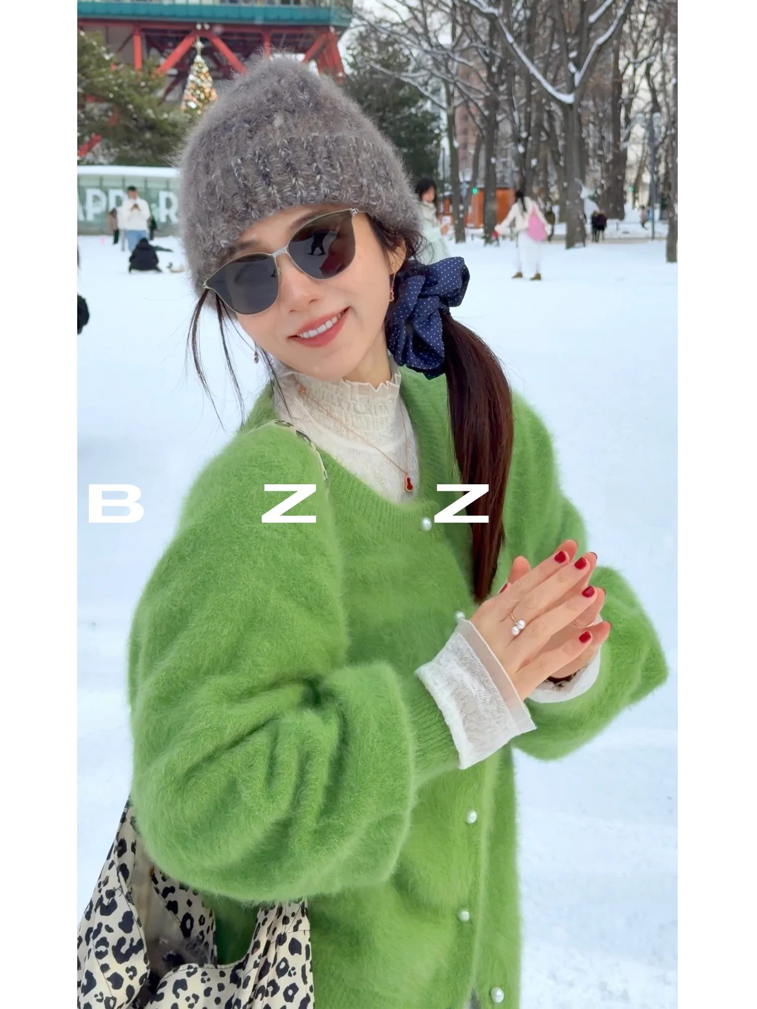 Ele BZZN Wool Blend irt f High Collar Petal Sve Inner Wear Skin Friendly Wood ain Detail Casual Top
Ele BZZN Wool Blend irt f High Collar Petal Sve Inner Wear Skin Friendly Wood ain Detail Casual Top