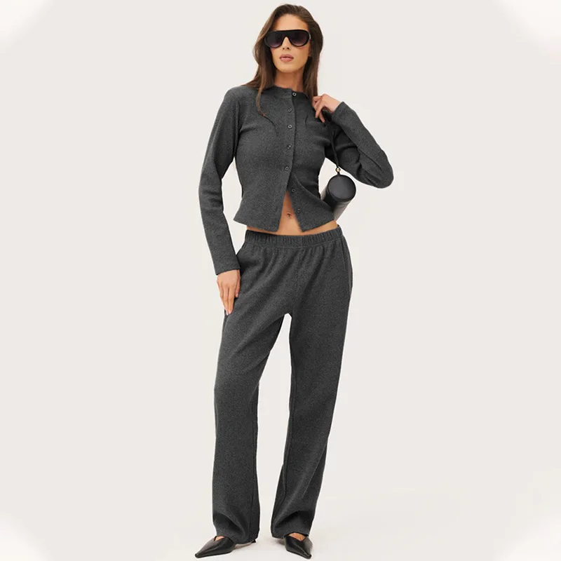 TARUXY Ribbed Fabric Knit Long-Sleeved Set Female Spring New Mock Turtleneck Button Cardigan Long Pants Women's Leisure Suits
TARUXY Ribbed Fabric Knit Long-Sleeved Set Female Spring New Mock Turtleneck Button Cardigan Long Pants Women's Leisure Suits