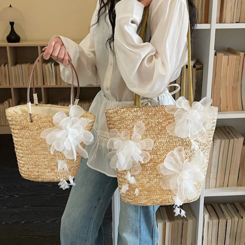 Summer 3D Flower Women Straw Woven Shoulder Bags Vacation Simple Ladies Beach Drawstring Tote High Capacity Girls Bucket Handbag
Summer 3D Flower Women Straw Woven Shoulder Bags Vacation Simple Ladies Beach Drawstring Tote High Capacity Girls Bucket Handbag
