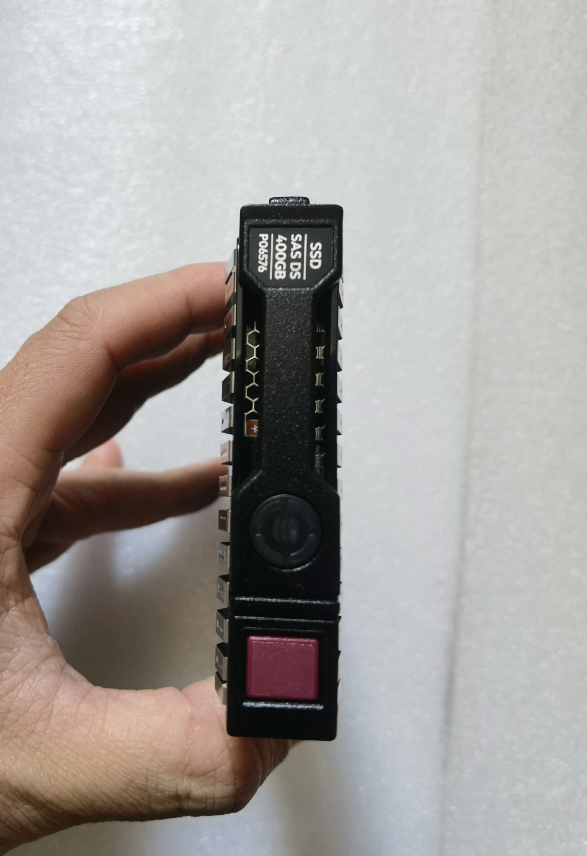 Для P06576 P04558-B21 P06576-001 400G 12G SAS SSD 2,5 твердотельный накопитель
Для P06576 P04558-B21 P06576-001 400G 12G SAS SSD 2,5 твердотельный накопитель