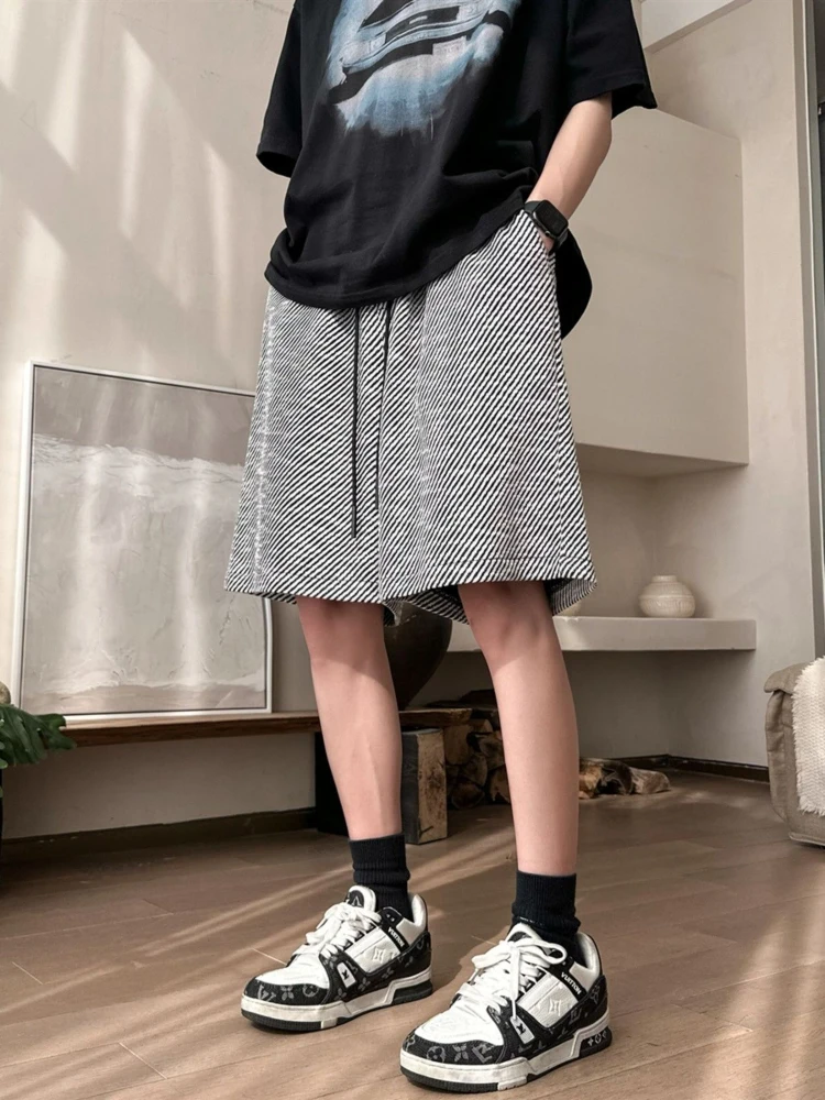 Oversized Zebra Stripe Shorts for Men Summer Casual Sports Wear Big Size Trendy Relaxed Fit Mid Length
Oversized Zebra Stripe Shorts for Men Summer Casual Sports Wear Big Size Trendy Relaxed Fit Mid Length