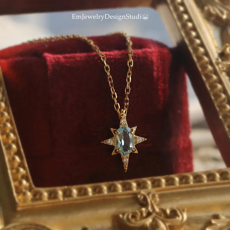 Women's Necklace Starburst Shape Light Luxury Retro Topaz Necklace Silver Gold-plated Clavicle Chain Birthday Gift for Women
Women's Necklace Starburst Shape Light Luxury Retro Topaz Necklace Silver Gold-plated Clavicle Chain Birthday Gift for Women