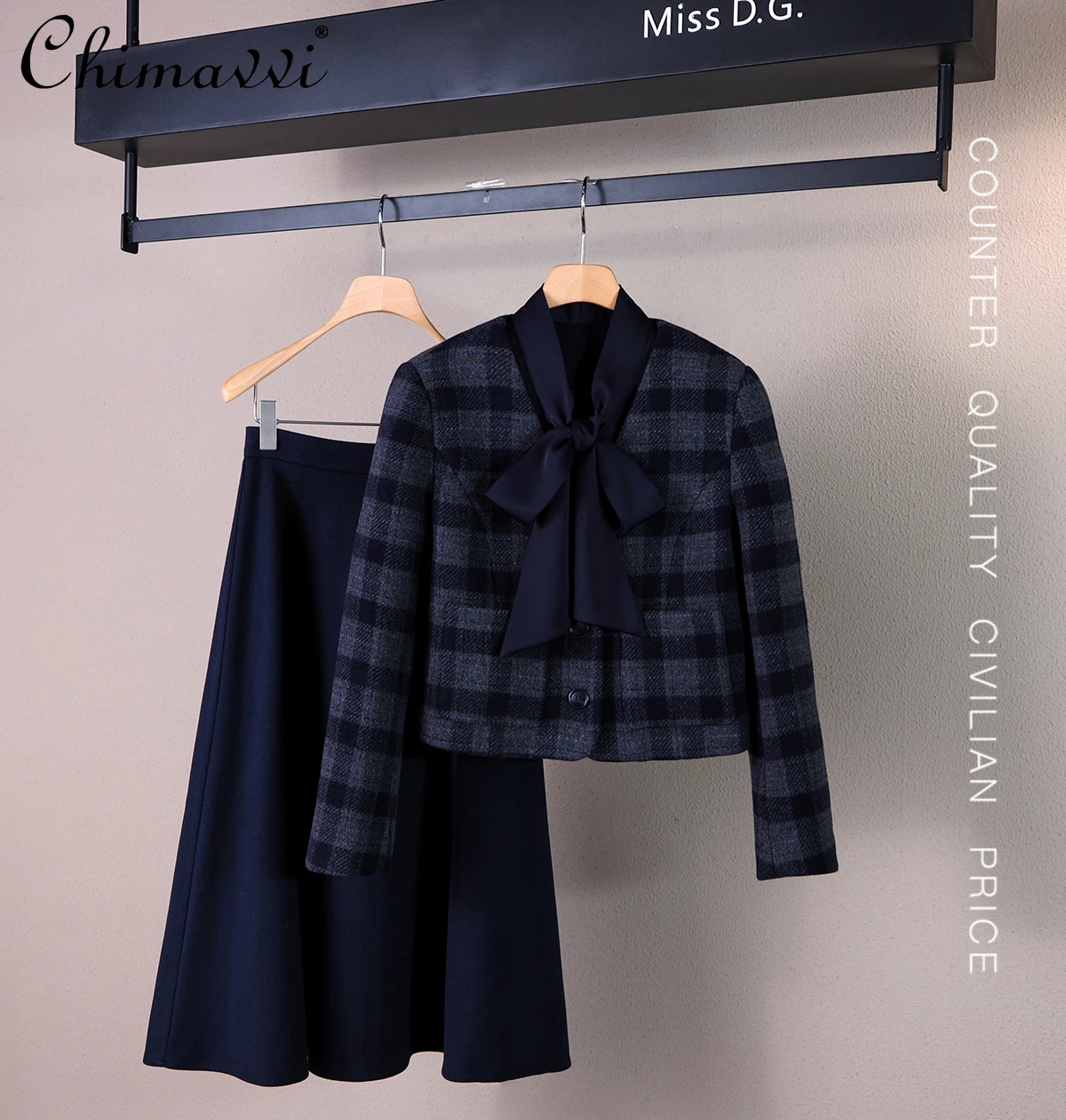 French Elegant Fashion Socialite Lace-up Bow Short Wool Jackets for Women Winter Casual Woolen Plaid Coats High Waist Long Skirt
French Elegant Fashion Socialite Lace-up Bow Short Wool Jackets for Women Winter Casual Woolen Plaid Coats High Waist Long Skirt