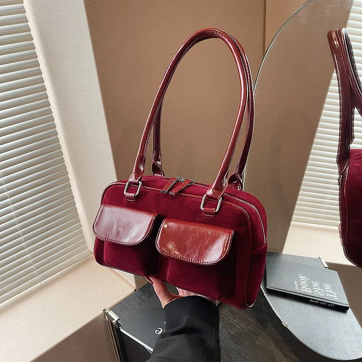 2025 New Release! High - Quality Women's Large Capacity Travel Shoulder Bag. Exclusive Niche Fashion, Ideal Leisure Tote
2025 New Release! High - Quality Women's Large Capacity Travel Shoulder Bag. Exclusive Niche Fashion, Ideal Leisure Tote