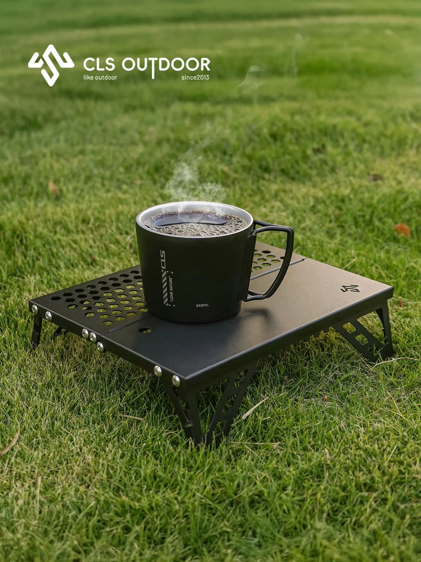 Outdoor mini folding table, super lightweight, portable pocket table, single aluminum plate table
Outdoor mini folding table, super lightweight, portable pocket table, single aluminum plate table
