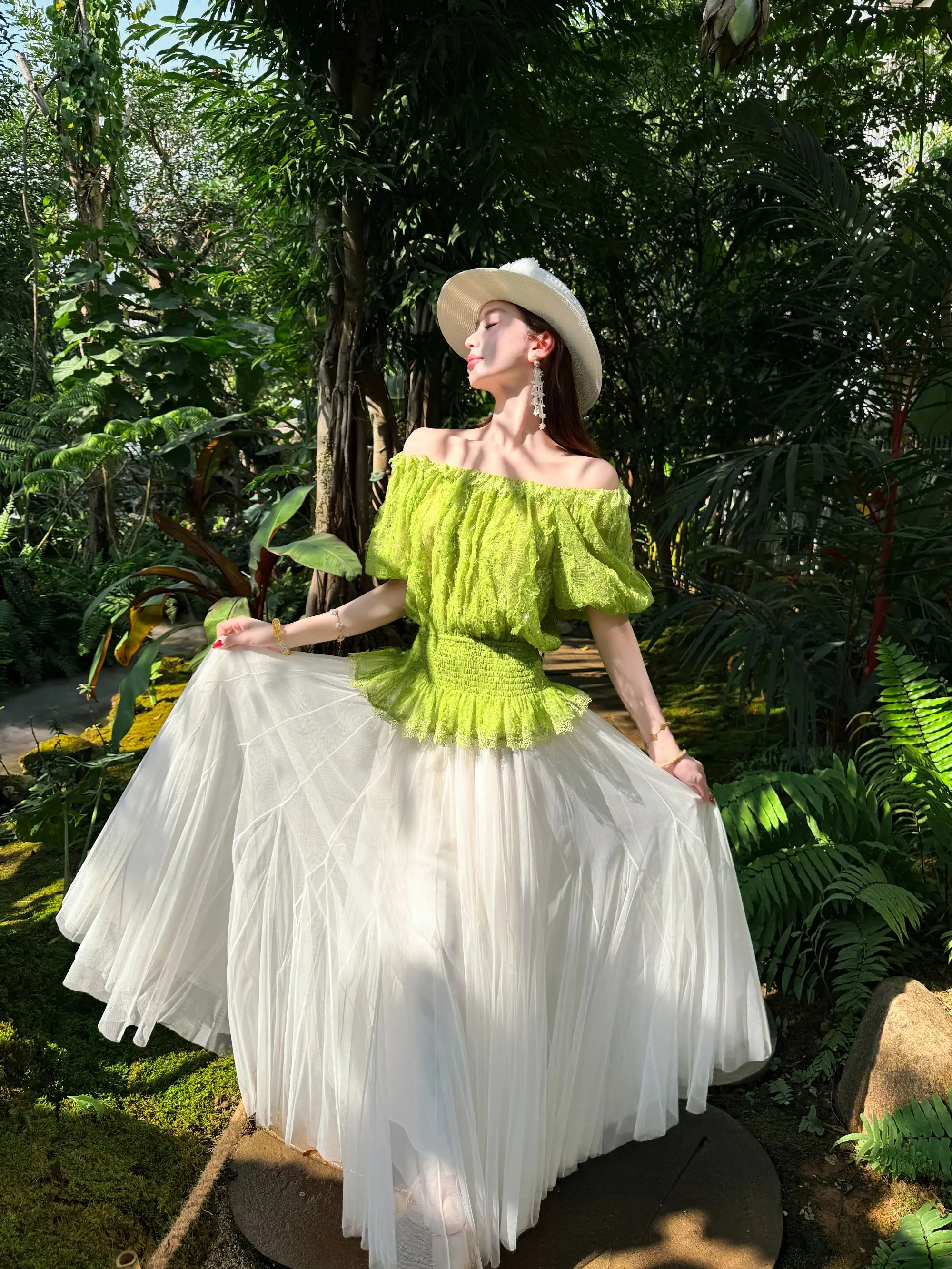 Elegant Fashionable Multi-Wear Waist-Cinching Meat- Concealing Top by Yuxiao Xiao Spring 2026 Polyester Fiber Short Sleeve
Elegant Fashionable Multi-Wear Waist-Cinching Meat- Concealing Top by Yuxiao Xiao Spring 2026 Polyester Fiber Short Sleeve