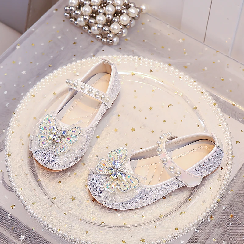 Girls Dance Shoes Shiny Sequins Sweet Bows Kids Flat Shoes Hook&loop 2026 New Fashion Children Leather Shoes for Party Wedding
Girls Dance Shoes Shiny Sequins Sweet Bows Kids Flat Shoes Hook&loop 2026 New Fashion Children Leather Shoes for Party Wedding