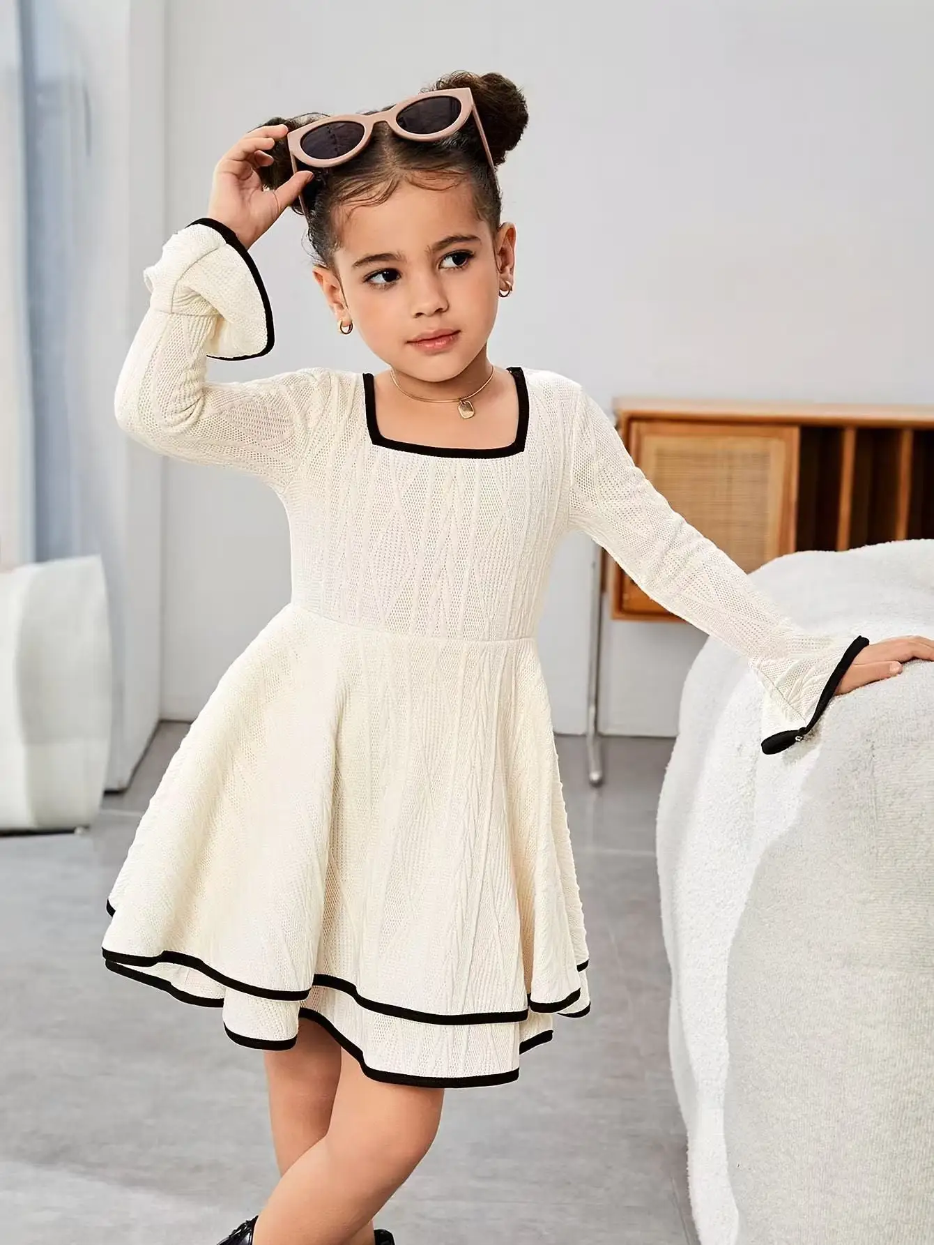 Solid Color Square Neck Flare Sleeve Mini Long Sleeve Dress for Teen Boys Girls Casual Daily Vacation Wear Spring Autumn 2026
Solid Color Square Neck Flare Sleeve Mini Long Sleeve Dress for Teen Boys Girls Casual Daily Vacation Wear Spring Autumn 2026