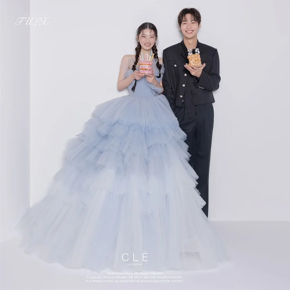 TULX Luxury Tulle Gradient Blue Evening Dress Korea Wedding Photo Shoot Strapless A line Long Tiered Party Dress Customized 2026
TULX Luxury Tulle Gradient Blue Evening Dress Korea Wedding Photo Shoot Strapless A line Long Tiered Party Dress Customized 2026