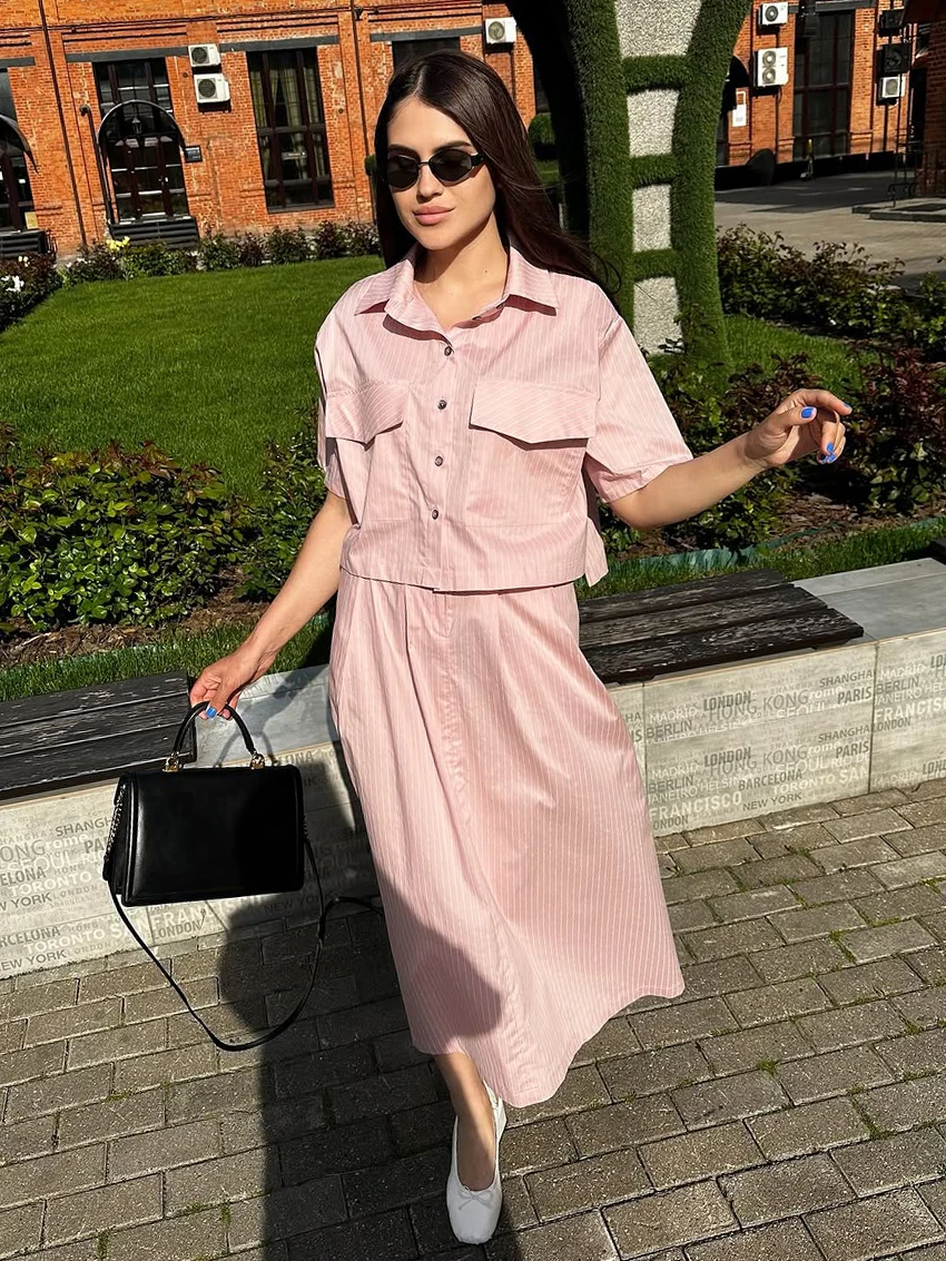 Marthaqiqi Striped Ladies Pajamas Set Short Sleeve Nightgowns Turn-Down Collar Nightwear Long Skirts Loose Female Sleepwear Suit
Marthaqiqi Striped Ladies Pajamas Set Short Sleeve Nightgowns Turn-Down Collar Nightwear Long Skirts Loose Female Sleepwear Suit