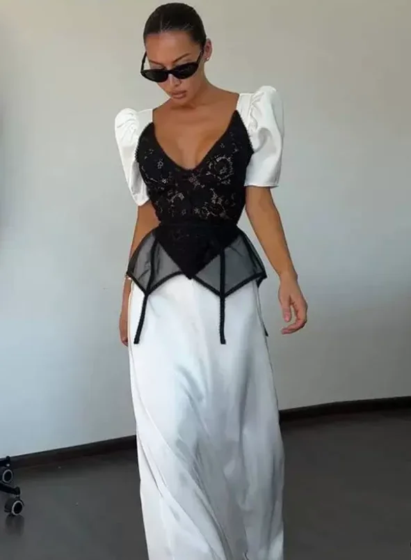 Vintage White Puff Sleeve Dress with Black Lace Corset Overlay Set for Women
Vintage White Puff Sleeve Dress with Black Lace Corset Overlay Set for Women