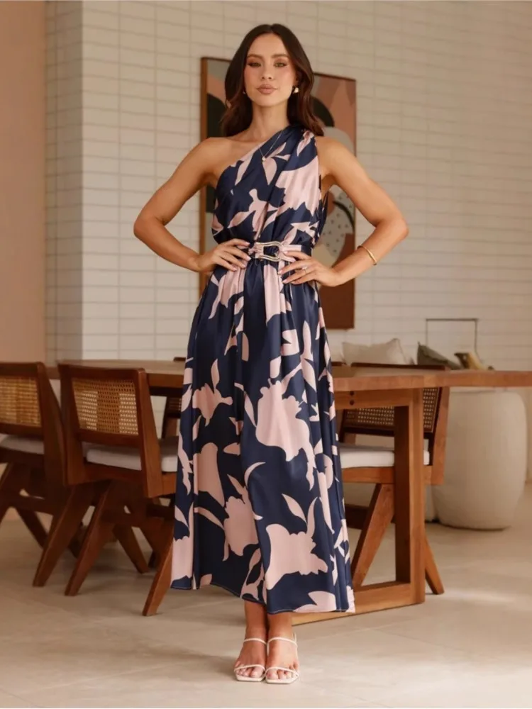 2025 Summer Fashion New Women's Sexy Vacation Dress Casual Elegant Bohemian Beach Skew Collar Off Shoulder Sashes Long Dresses
2025 Summer Fashion New Women's Sexy Vacation Dress Casual Elegant Bohemian Beach Skew Collar Off Shoulder Sashes Long Dresses