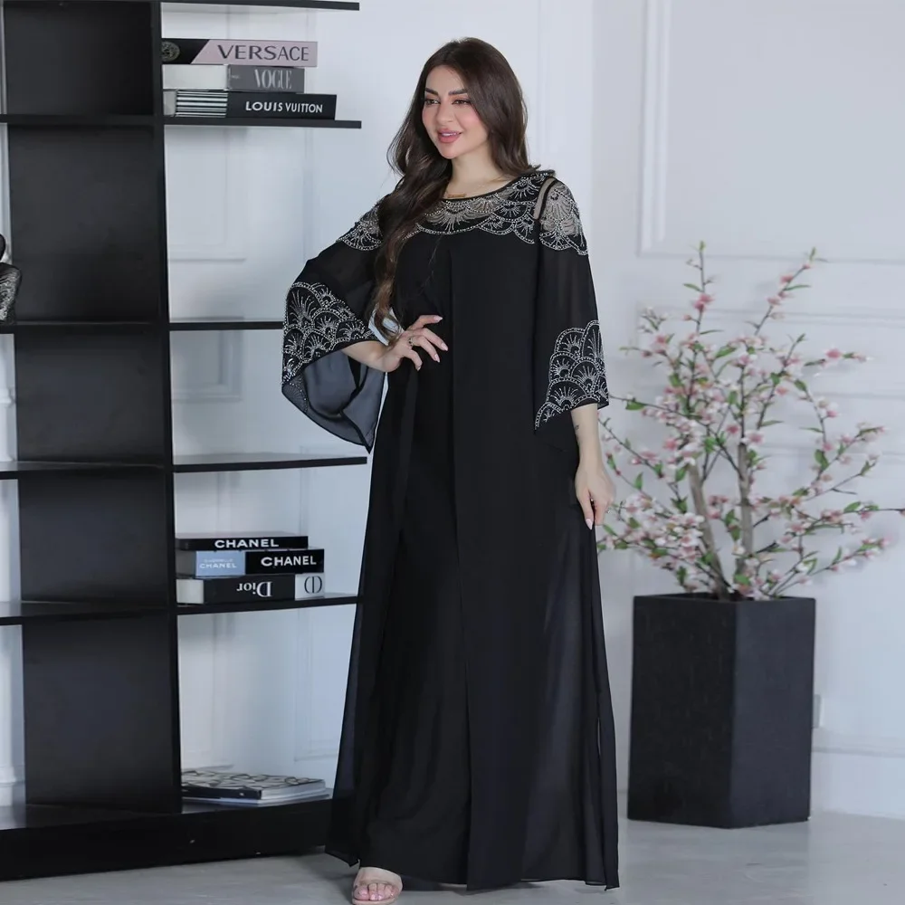Two-piece Clothes Set Robe Fashion Hot Women Middle East Muslim Diamond Jalabiya Dress Abaya
Two-piece Clothes Set Robe Fashion Hot Women Middle East Muslim Diamond Jalabiya Dress Abaya
