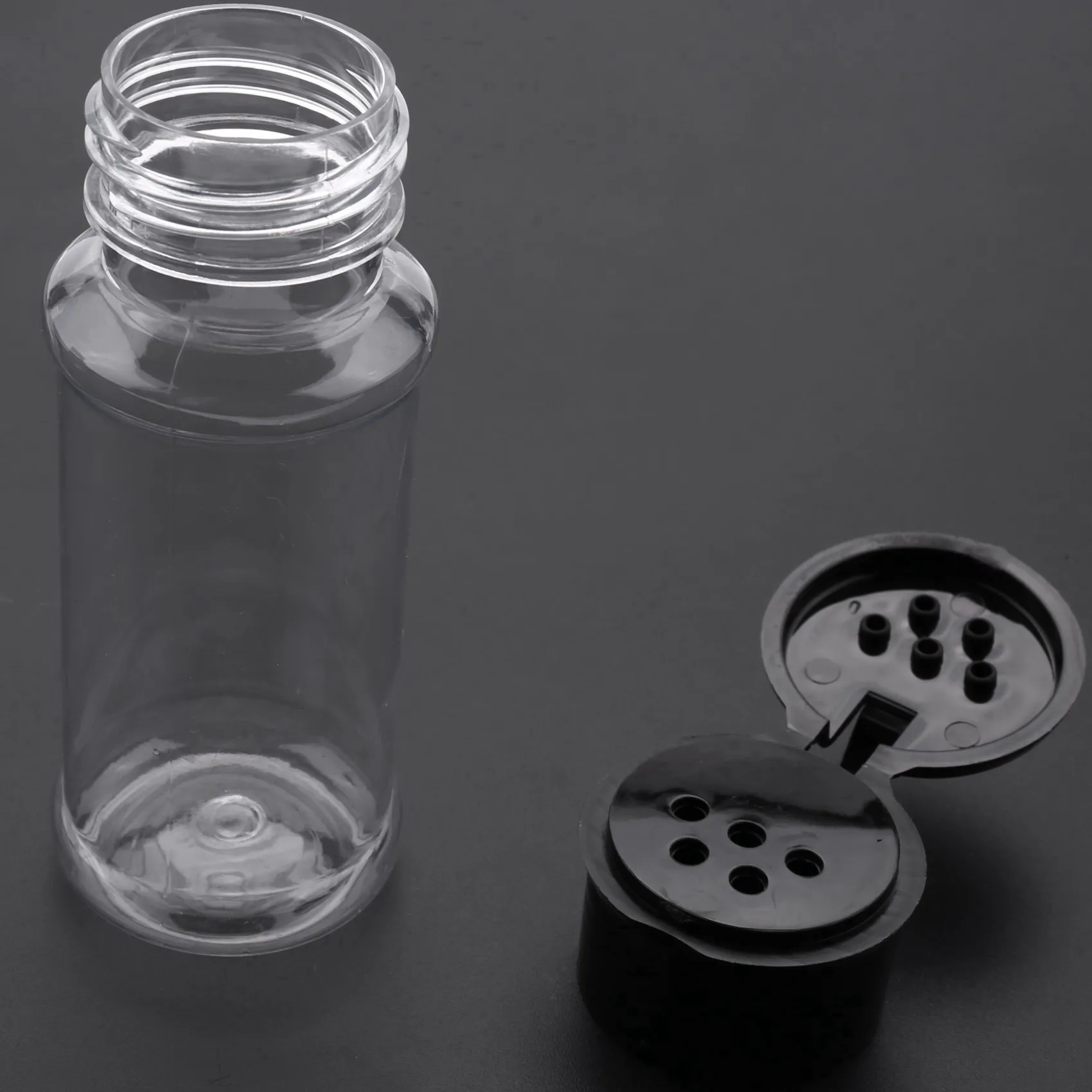 ABUN-80Pcs 100Ml Spice Salt Pepper Shakers Black Seasoning Jar Can Pepper Bottle Barbecue Condiment Kitchen Gadget Tool
ABUN-80Pcs 100Ml Spice Salt Pepper Shakers Black Seasoning Jar Can Pepper Bottle Barbecue Condiment Kitchen Gadget Tool