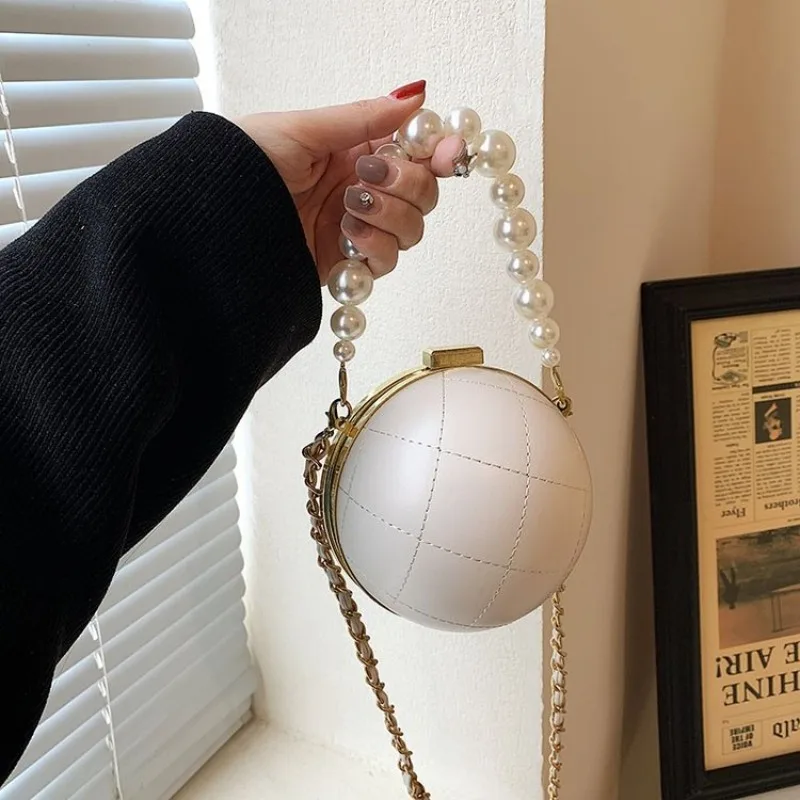 High-End Minimalist Stylish Clutch Mini Vintage Fashionable Diaper Bag For Women Crossbody Handbag Luxury For Stylish Moms
High-End Minimalist Stylish Clutch Mini Vintage Fashionable Diaper Bag For Women Crossbody Handbag Luxury For Stylish Moms