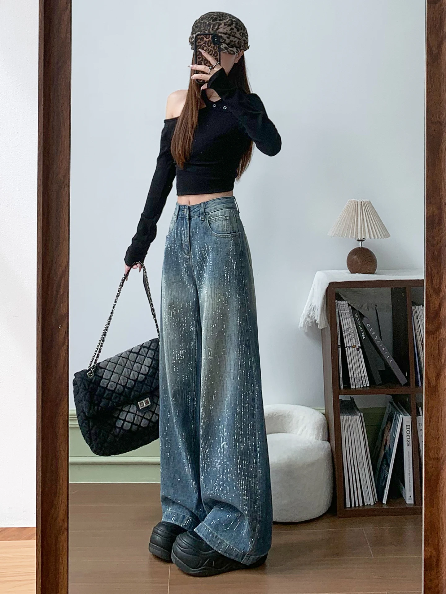 Retro Blue Rhinestone Wide Leg Jeans Women's Loose Slimming High Waist Denim Pants Straight Cut Trousers Autumn Winter New Ar...
Retro Blue Rhinestone Wide Leg Jeans Women's Loose Slimming High Waist Denim Pants Straight Cut Trousers Autumn Winter New Ar...
