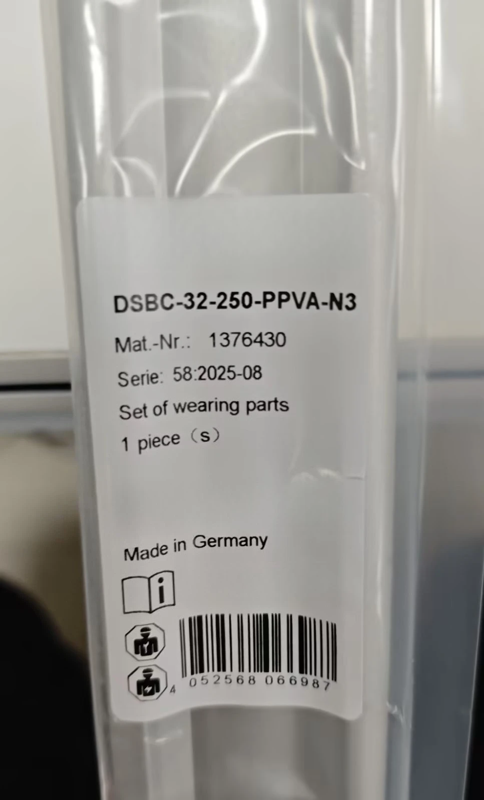 Brand New DSBC-32-250-PPVA-N3 cylinder 1pc Expedited shipping
Brand New DSBC-32-250-PPVA-N3 cylinder 1pc Expedited shipping