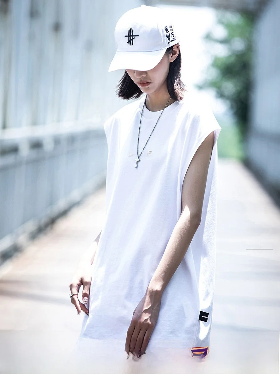 ex Loose Fit Summer Sports Vest Streetwear Hip Hop Svel Tank Top Couple Matching Cotton round Ne T-irt
ex Loose Fit Summer Sports Vest Streetwear Hip Hop Svel Tank Top Couple Matching Cotton round Ne T-irt