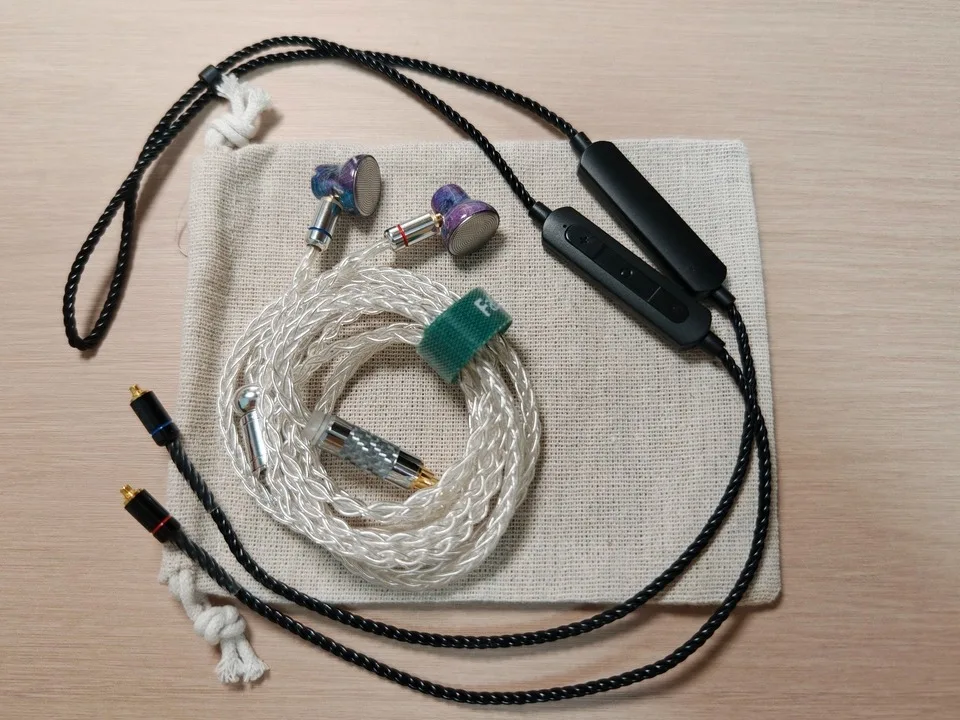 Aurora Stable MMCX Detachable Cable Flat-Top Hi-Fi Earbuds, Audiophile Bluetooth High-Fidelity Type-C Wired Headphones
Aurora Stable MMCX Detachable Cable Flat-Top Hi-Fi Earbuds, Audiophile Bluetooth High-Fidelity Type-C Wired Headphones