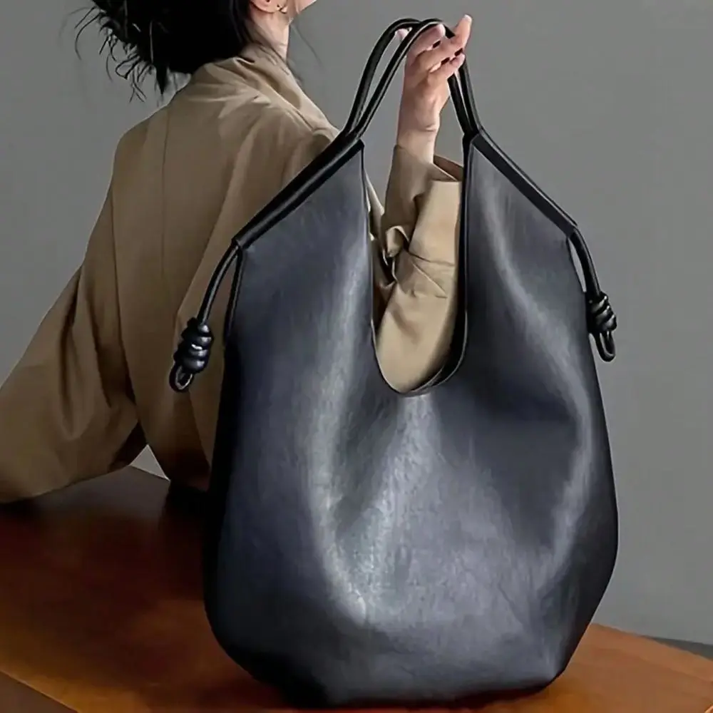 Handbag Fashionable Large Capacity Shoulder Bag Tote Bag Handbag With Magnetic Closure And Wrist Strap, Retro Simple Design, Su
Handbag Fashionable Large Capacity Shoulder Bag Tote Bag Handbag With Magnetic Closure And Wrist Strap, Retro Simple Design, Su