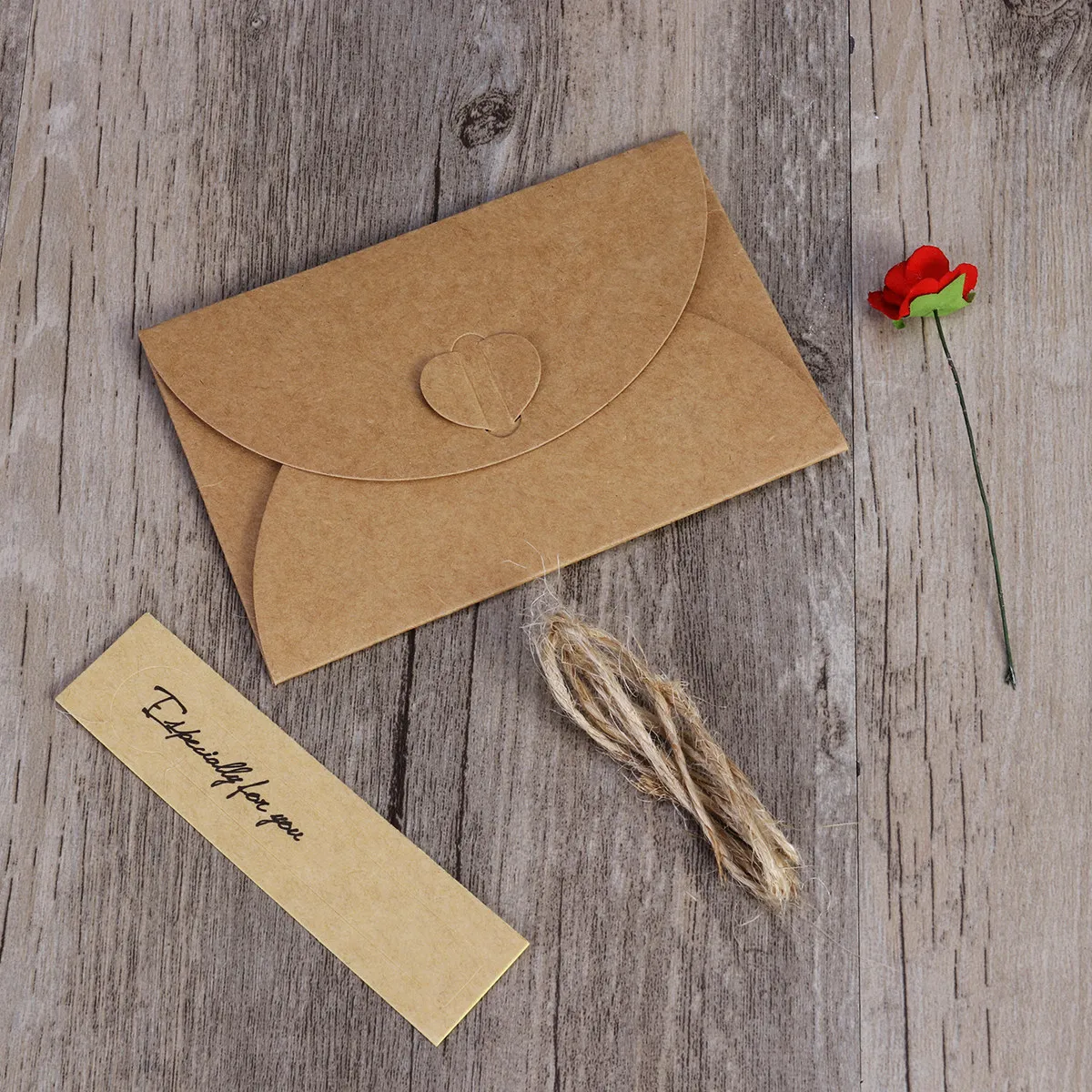 10Pcs Vintage Kraft Paper Dry Flower Greeting Cards Elegant Rose Design for New Year Christmas Valentine Mother's Day Wedding
10Pcs Vintage Kraft Paper Dry Flower Greeting Cards Elegant Rose Design for New Year Christmas Valentine Mother's Day Wedding