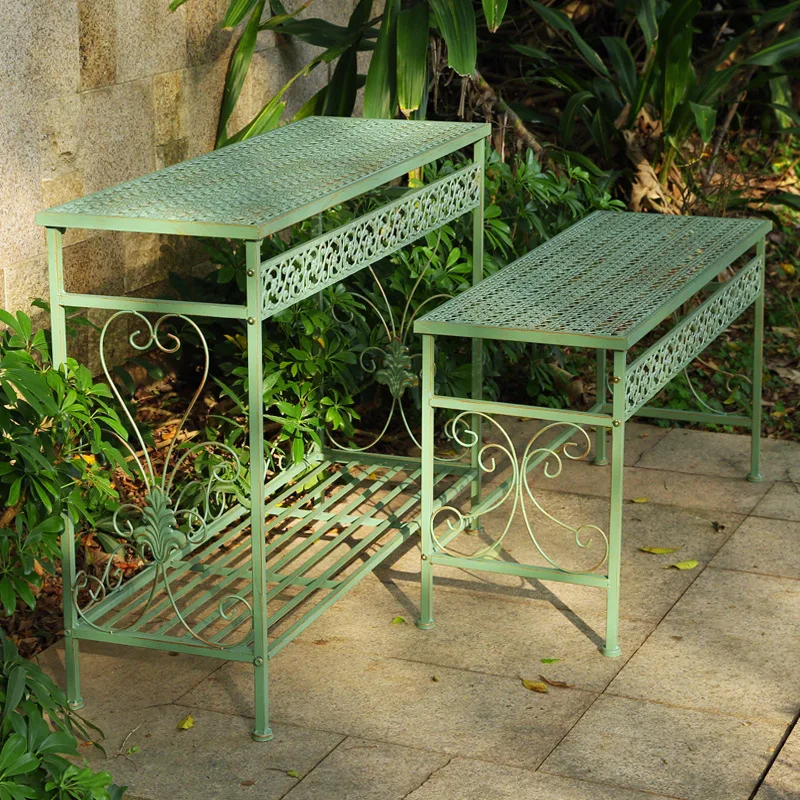 Old wrought iron flower stand courtyard Multi-layer shelf floor-to-ceiling garden Stepped flower
Old wrought iron flower stand courtyard Multi-layer shelf floor-to-ceiling garden Stepped flower