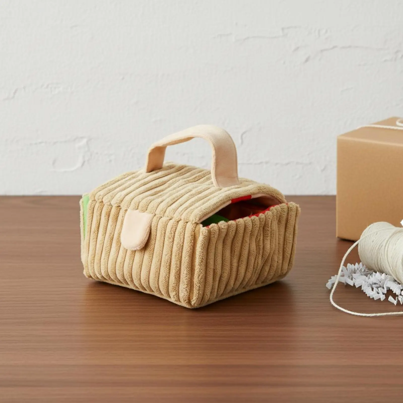 Picnic Basket Dog Toy Set Interactive Croissant Soft Dog Toy for Dogs
Picnic Basket Dog Toy Set Interactive Croissant Soft Dog Toy for Dogs