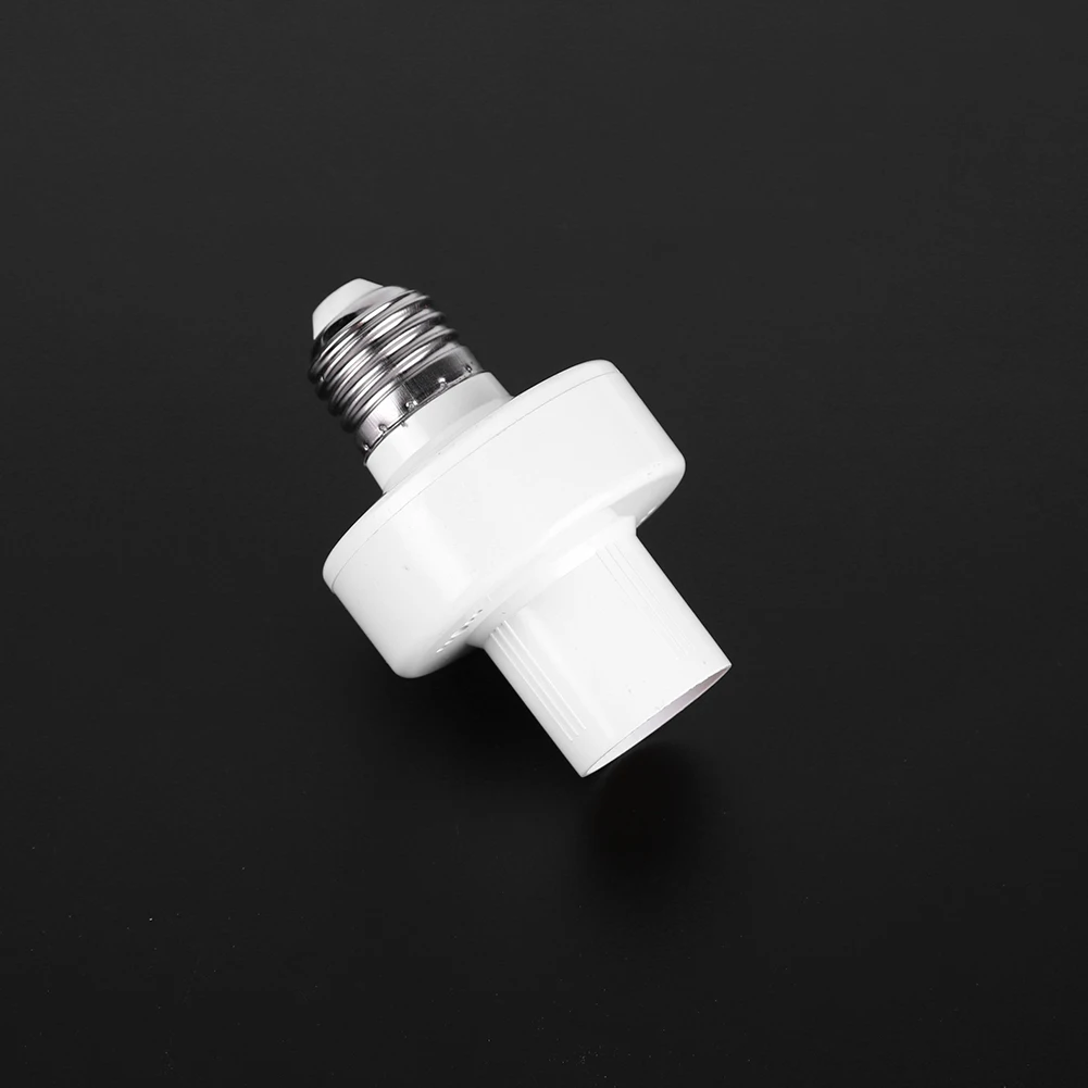 Remote Control E27 Light Socket Lamp Holder for LED Bulbs Socket Base Switch Kit
Remote Control E27 Light Socket Lamp Holder for LED Bulbs Socket Base Switch Kit