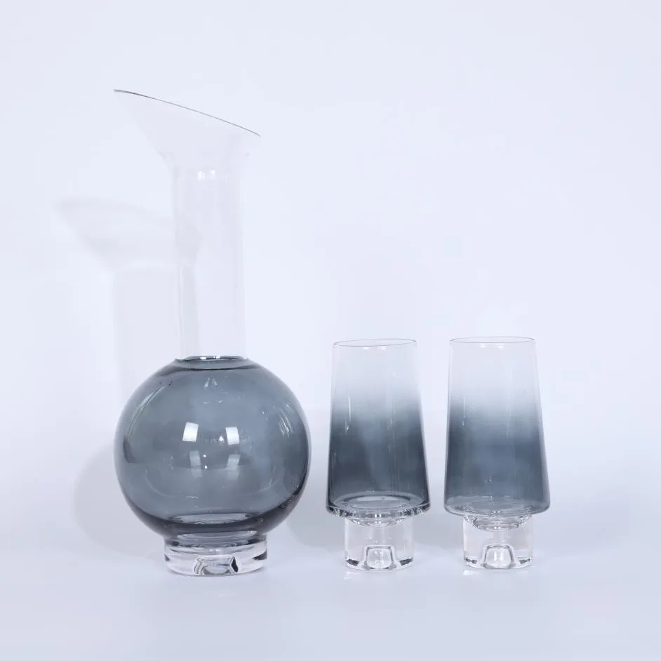 Simple modern diagonal mouth wine set glass wine glass model room home bar wine cabinet decanter dining table ornament
Simple modern diagonal mouth wine set glass wine glass model room home bar wine cabinet decanter dining table ornament