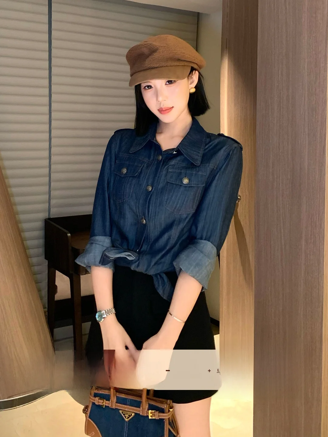 Новая женская льняная джинсовая рубашка Sweet And Spicy 2026 весна, винтажный стиль Old Money, с длинным рукавом, на пуговицах, для женщин среднего возраста
Новая женская льняная джинсовая рубашка Sweet And Spicy 2026 весна, винтажный стиль Old Money, с длинным рукавом, на пуговицах, для женщин среднего возраста