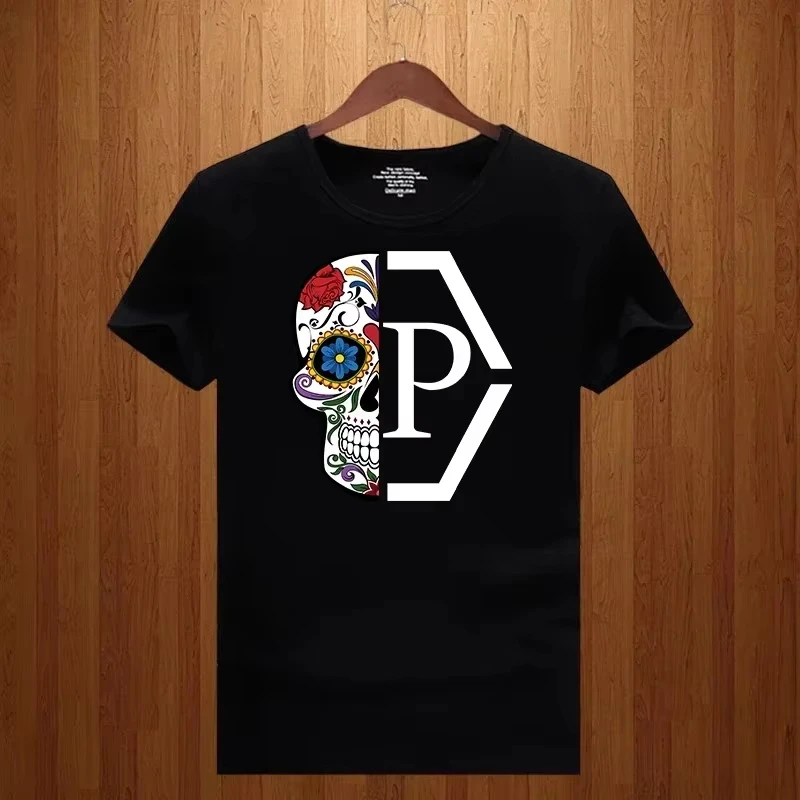 Luxury Brand Half Skull Flower Printed Letter Men and Women 2026 New Loose Short Sleeve T-shirt Round Neck Print T Shirt
Luxury Brand Half Skull Flower Printed Letter Men and Women 2026 New Loose Short Sleeve T-shirt Round Neck Print T Shirt