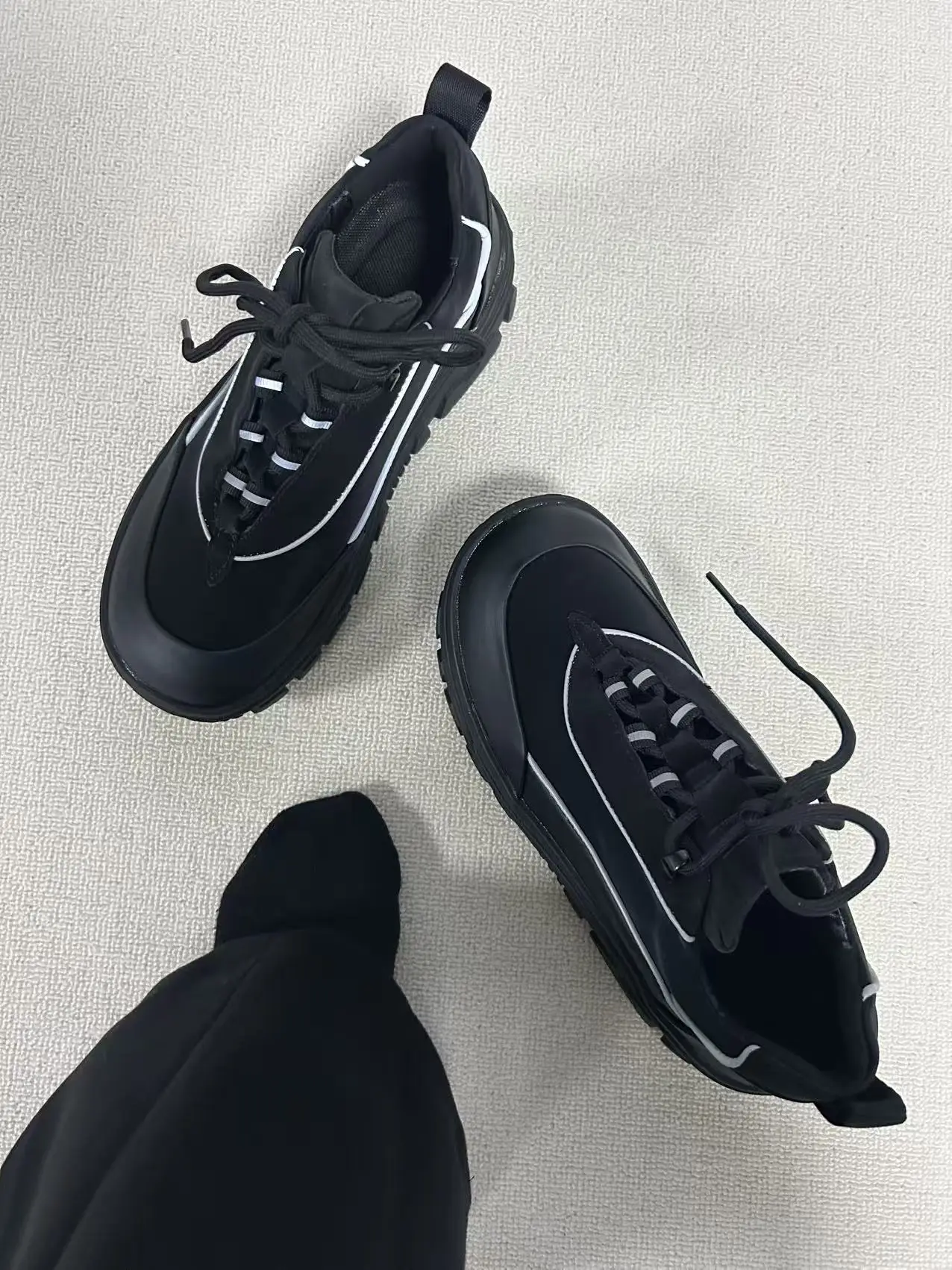 Casual Outdoor Men's Shoes Thick Bottom Heightening Commuter Sports Sneakers Original Trendy Retro Board Shoes round Toe Soli...
Casual Outdoor Men's Shoes Thick Bottom Heightening Commuter Sports Sneakers Original Trendy Retro Board Shoes round Toe Soli...
