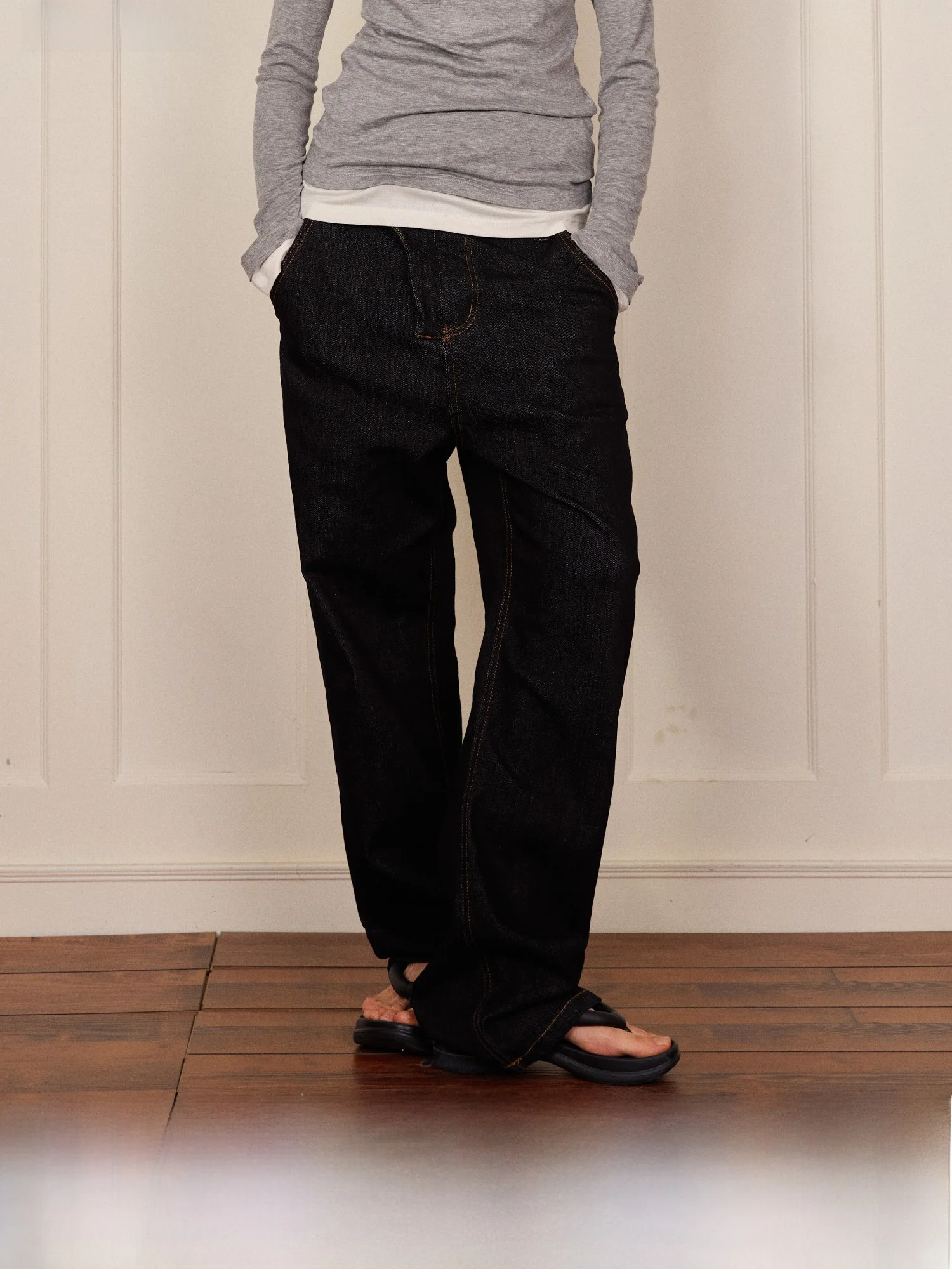 Original Jeans Elastic Fit Straight Leg DSM Vintage mid High Waist Long Trousers Youthful Feel Cotton Polyester Spandex Blend
Original Jeans Elastic Fit Straight Leg DSM Vintage mid High Waist Long Trousers Youthful Feel Cotton Polyester Spandex Blend