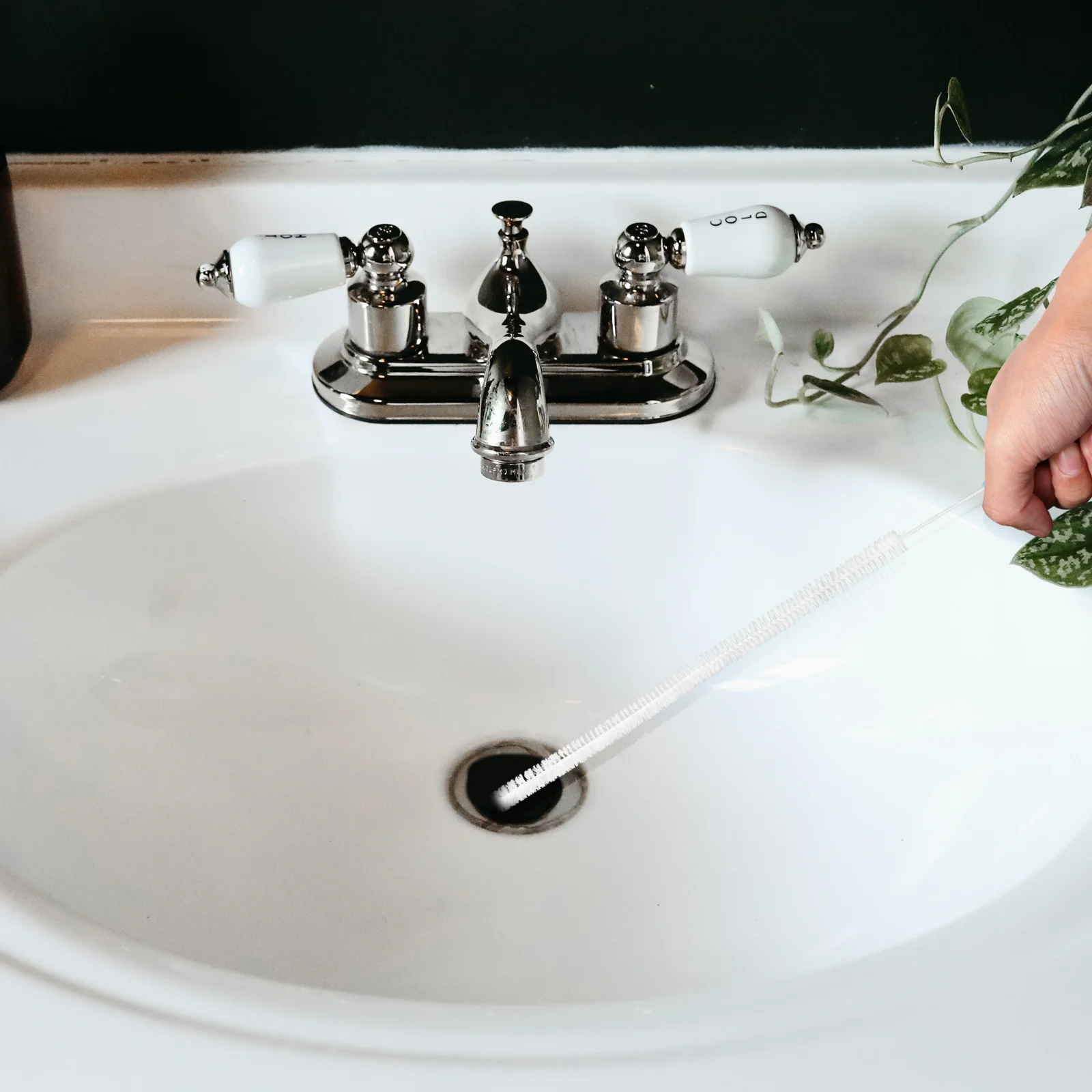 5pcs Drain Cleaning Tool Premium Plastic Long Handle Sink Dredge For Bathroom Kitchen Sewer Clog Remover Scrubber
5pcs Drain Cleaning Tool Premium Plastic Long Handle Sink Dredge For Bathroom Kitchen Sewer Clog Remover Scrubber