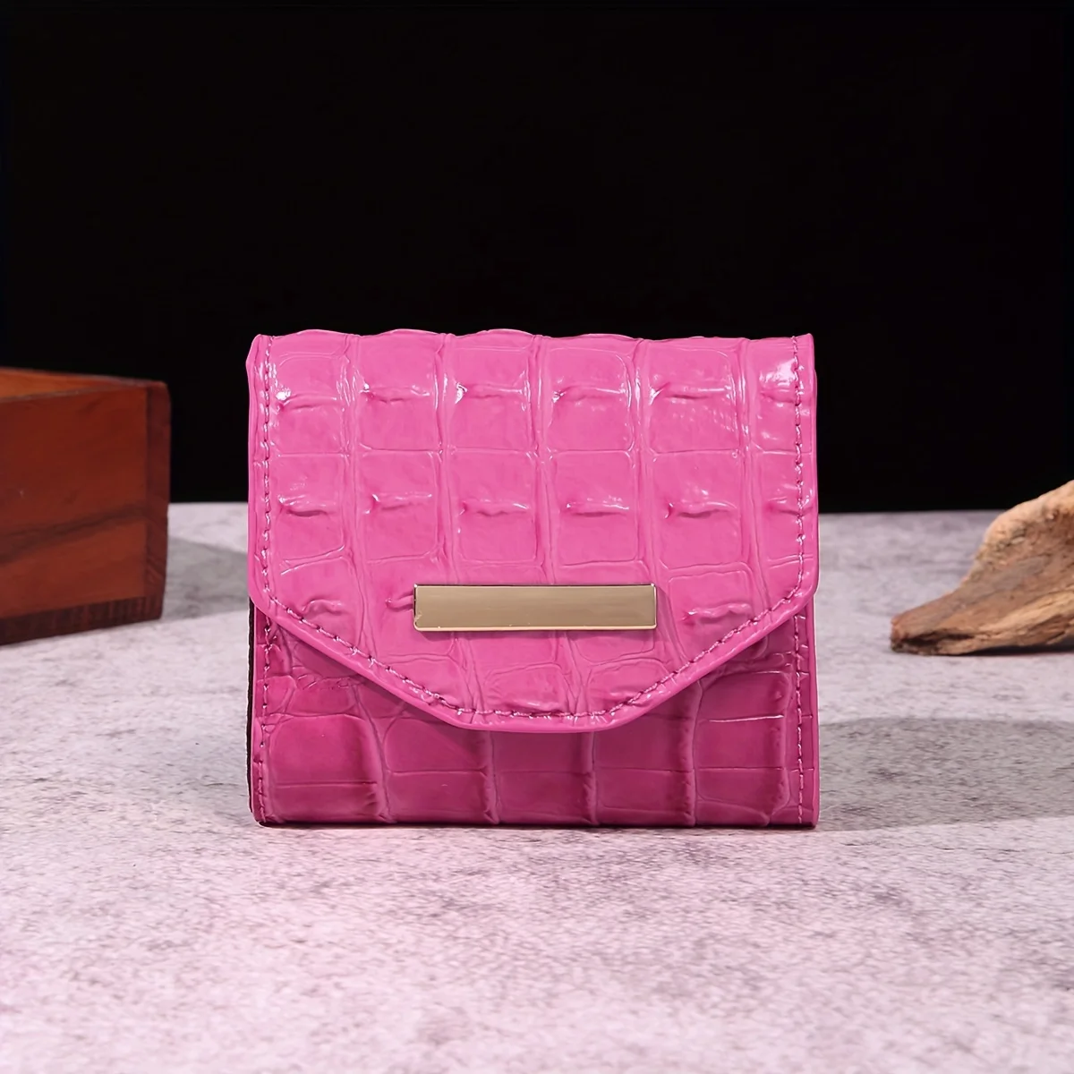 Solid Color Crocodile Pattern Coin Purse, Classic Clutch Credit Card Holder, Women's Textured Trifold Wallet
Solid Color Crocodile Pattern Coin Purse, Classic Clutch Credit Card Holder, Women's Textured Trifold Wallet