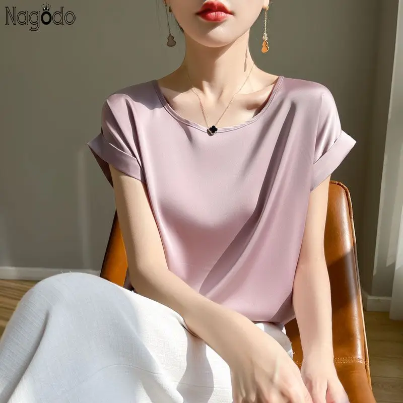 Summer Women's Satin Shirt Round Neck Ice Silk Cool T-Shirt Loose Short Sleeve Tee Basic Thin Blouse Female White Plus Size Tops
Summer Women's Satin Shirt Round Neck Ice Silk Cool T-Shirt Loose Short Sleeve Tee Basic Thin Blouse Female White Plus Size Tops