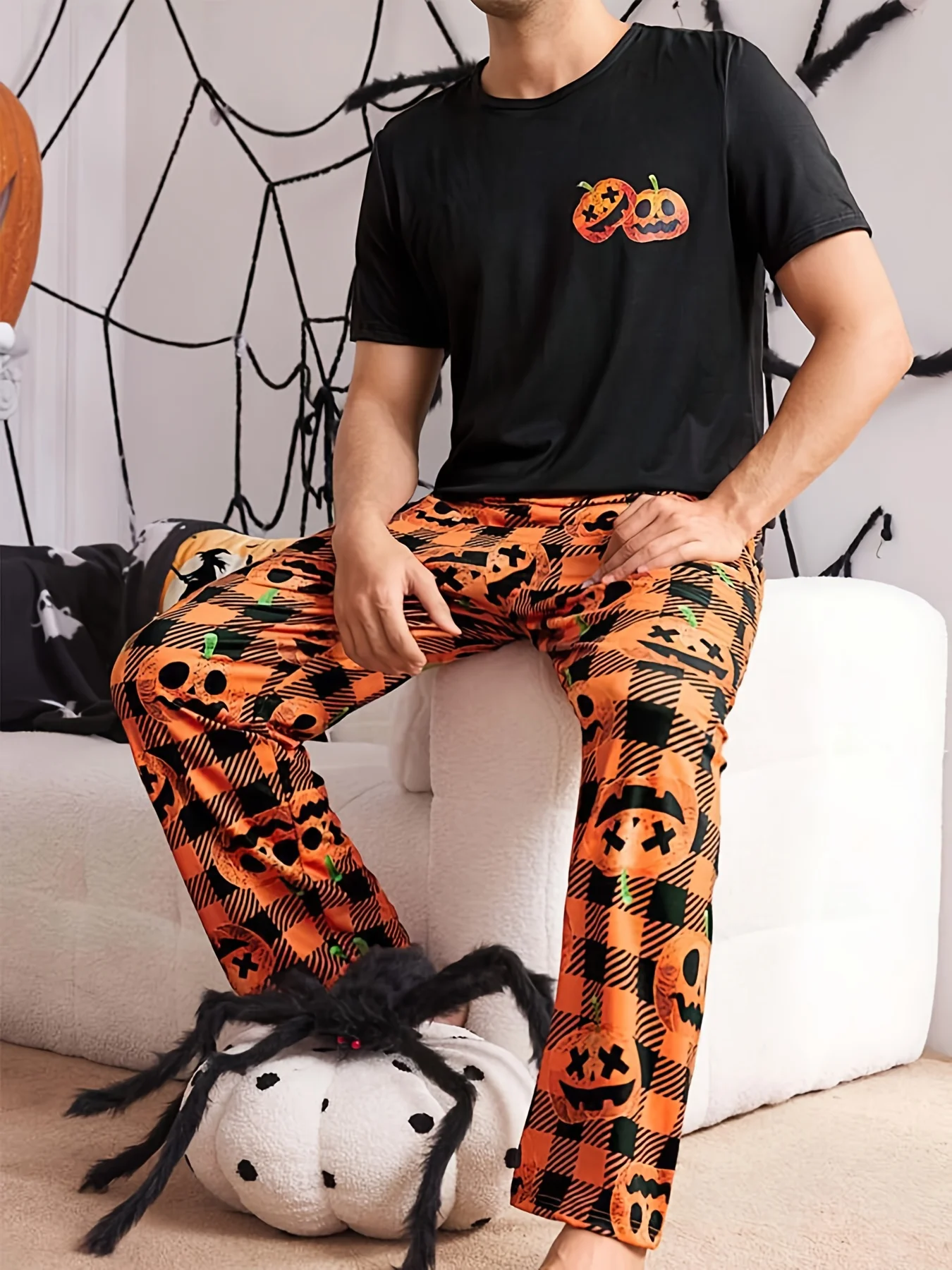 【 Halloween Special Edition 】 Halloween Pumpkin Print Casual Men's Pajama Set
【 Halloween Special Edition 】 Halloween Pumpkin Print Casual Men's Pajama Set