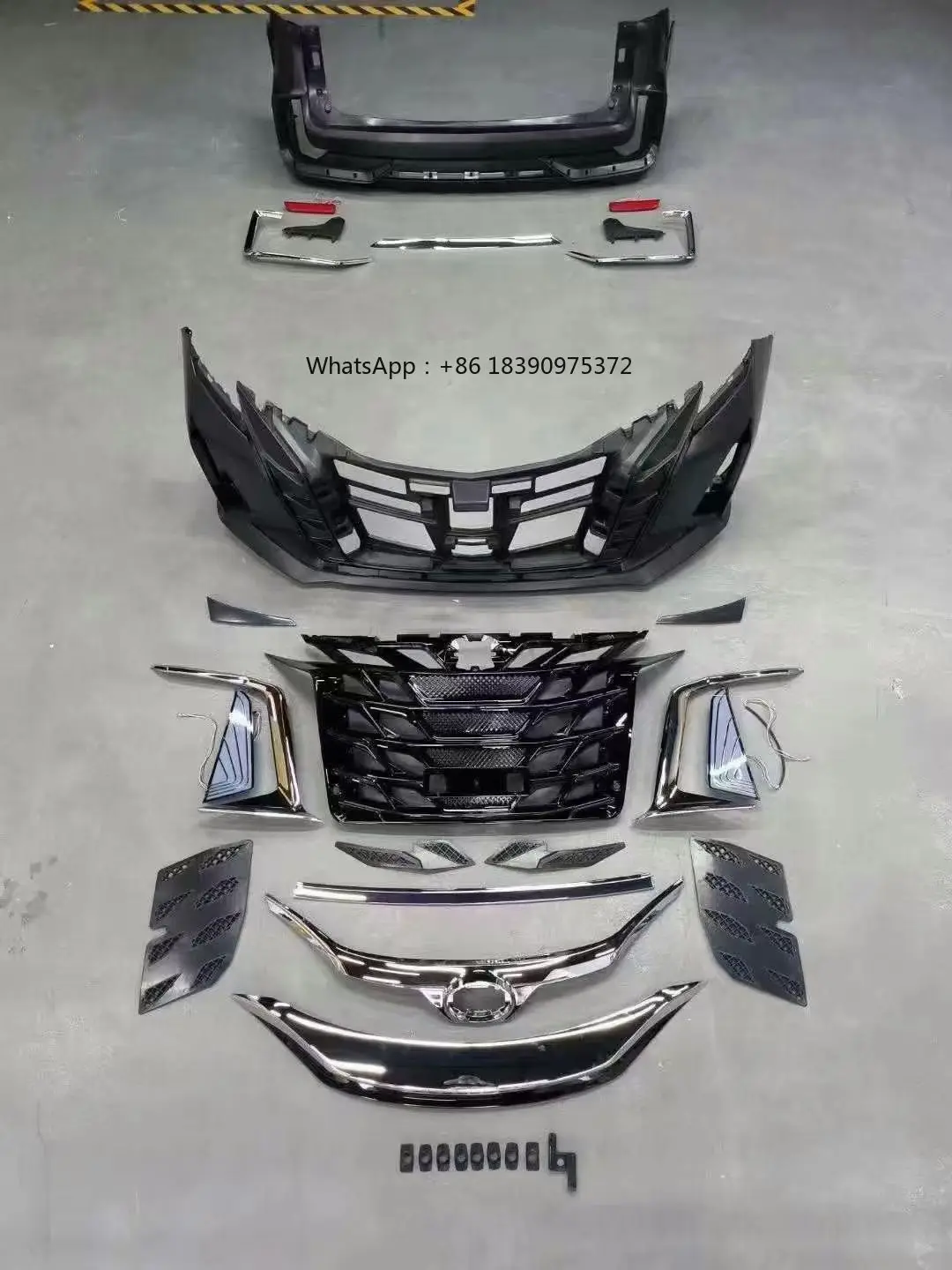 Car Bodykit for Siennal Including Front Bumper Rear Bumper Side Skirt and so on
Car Bodykit for Siennal Including Front Bumper Rear Bumper Side Skirt and so on