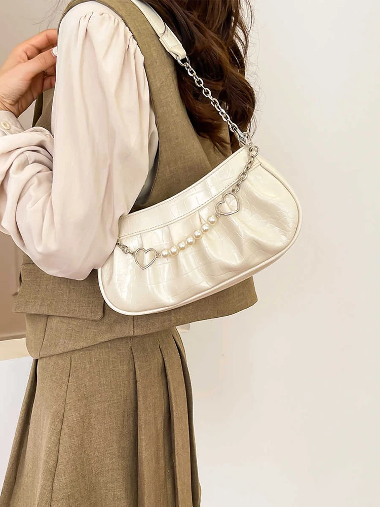 Fashion Versatile Pearl Hand-held Pleated Bag Solid PU Leather Chain Crossbody Bags Women's 2025 Spring New One Shoulder Pack
Fashion Versatile Pearl Hand-held Pleated Bag Solid PU Leather Chain Crossbody Bags Women's 2025 Spring New One Shoulder Pack