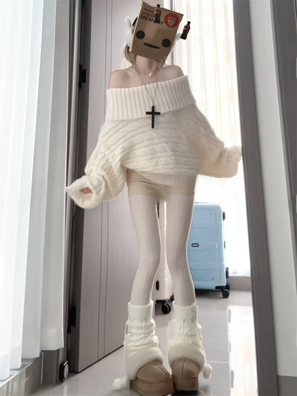 Свободный утепленный вязаный свитер с длинными рукавами в корейском стиле, с вырезом-лодочкой и дизайнерскими элементами на плечах, осенне-зимний, повседневный, модный
Свободный утепленный вязаный свитер с длинными рукавами в корейском стиле, с вырезом-лодочкой и дизайнерскими элементами на плечах, осенне-зимний, повседневный, модный