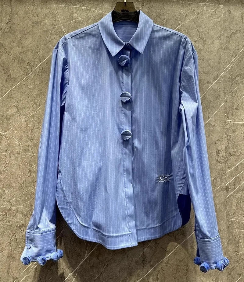 100%Cotton Shirts 2025 Spring Summer Designer Blouses Women Turn-down Collar Striped Print Long Sleeve White Blue Casual Shirts
100%Cotton Shirts 2025 Spring Summer Designer Blouses Women Turn-down Collar Striped Print Long Sleeve White Blue Casual Shirts