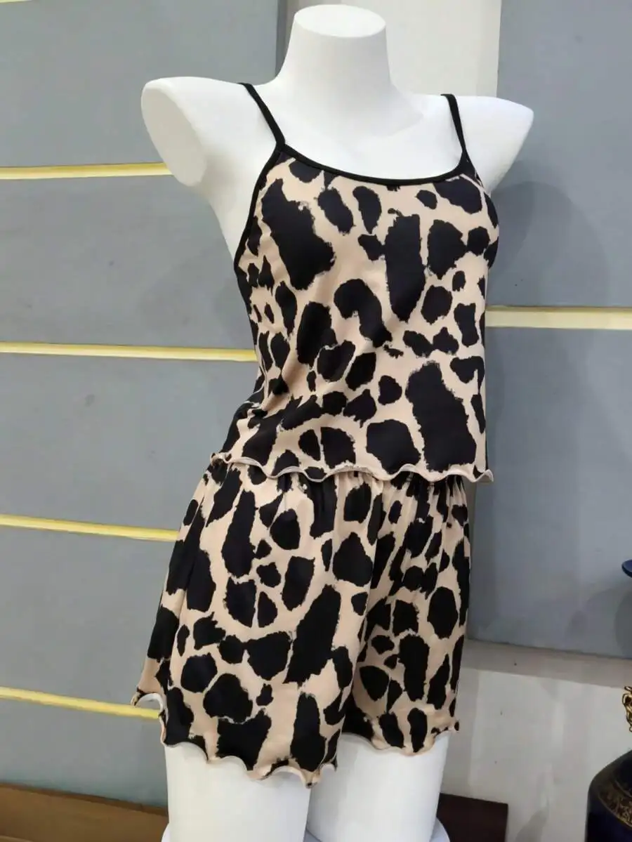 Summer Women Leopard Print Two Piece Pajama Set Sleeveless Top And Shorts
Summer Women Leopard Print Two Piece Pajama Set Sleeveless Top And Shorts